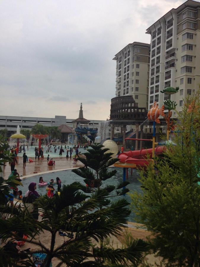 Apartments & Free Access To Waterpark At B Lagoon Melaka Exterior photo